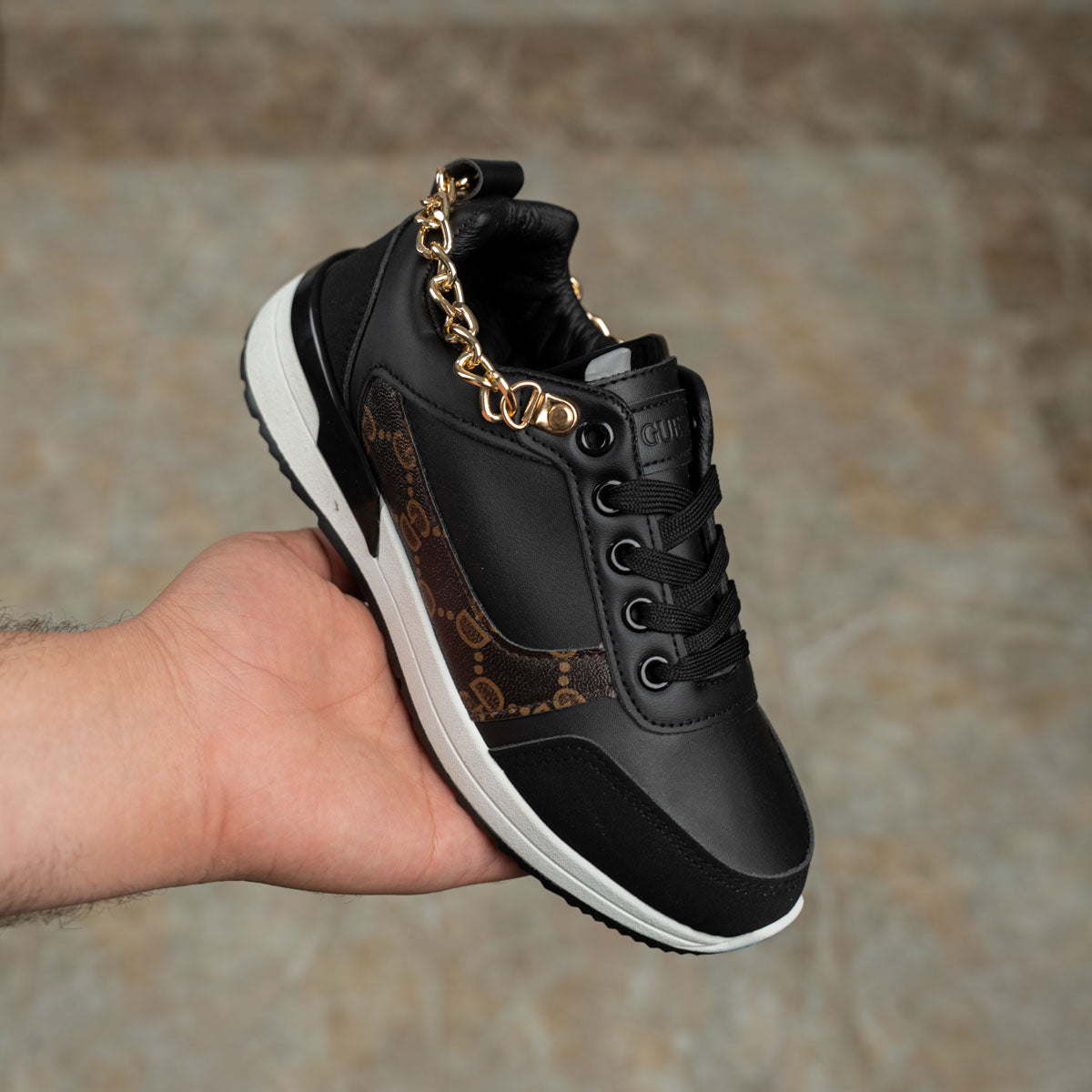 Fashion shoes