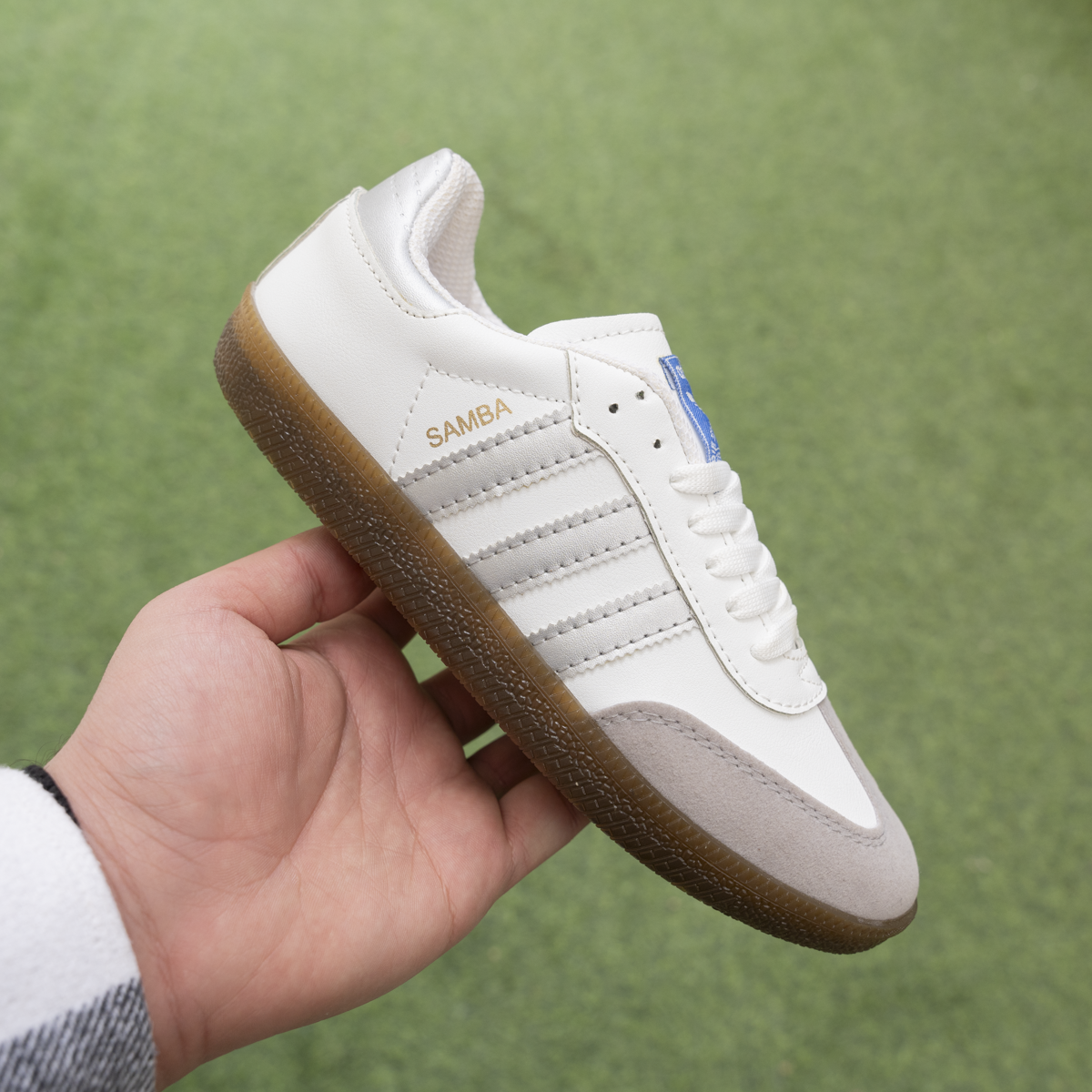 Samba shoes