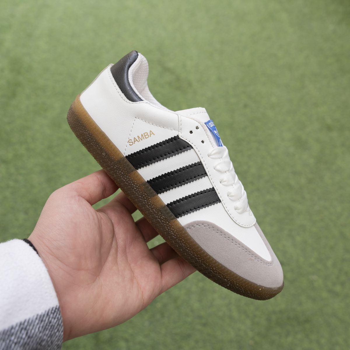Samba shoes