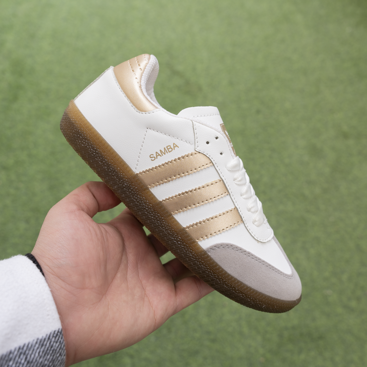 Samba shoes