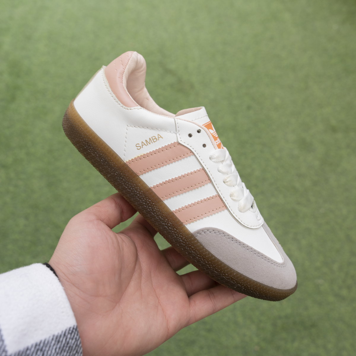 Samba shoes