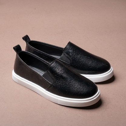 Flat shoes