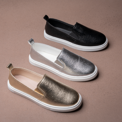Flat shoes